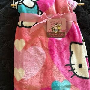 Hello Kitty pink heart throw blanket